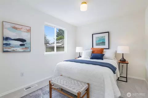 Bedroom - 18022 29th Ave SE, Bothell, WA 98012 photo 6 of 6