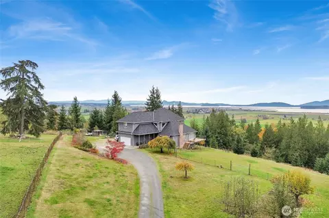 16204 Lookout Ln, Bow, WA 98232