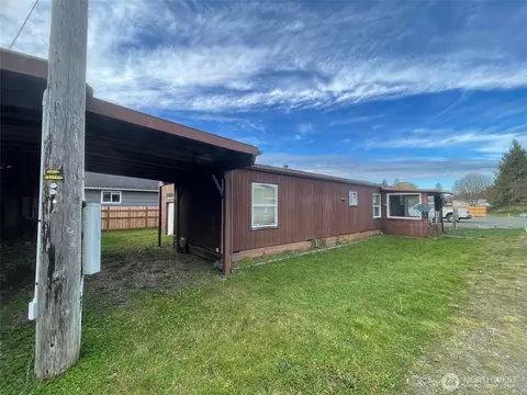 131 SW E St, Forks, WA 98331