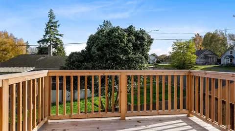3205 19th St, Everett, WA 98201 photo 2