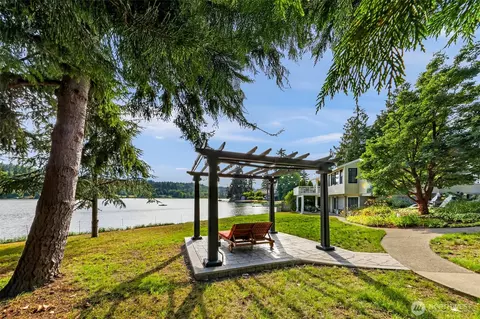 15485 NE Petterson Rd, Keyport, WA 98345