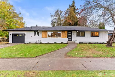 110 17th St SW, Puyallup, WA 98371