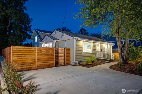 4512 S Dawson St, Seattle, WA 98118