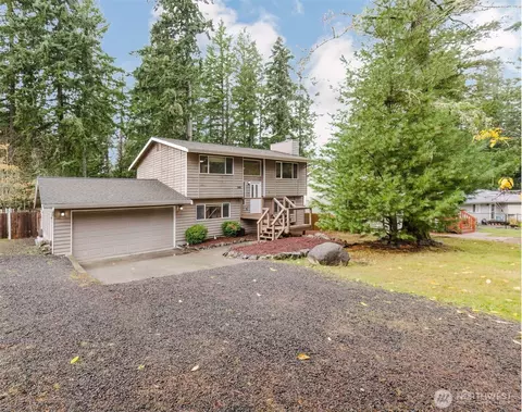 3481 Redwing Trl NW, Bremerton, WA 98312
