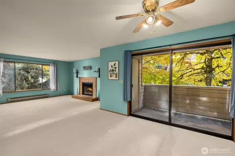 9512 1st Ave NE #301, Seattle, WA 98115