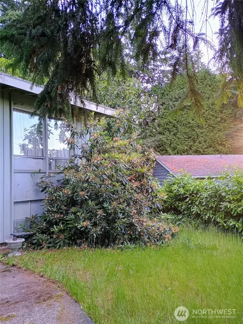 29735 3rd Ave S, Federal Way, WA 98003