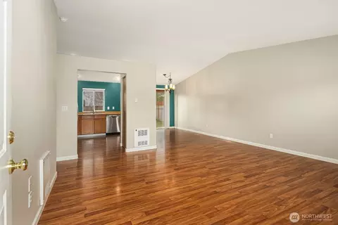 Living - 1019 Kessler Dr, Sultan, WA 98294 photo 5 of 6