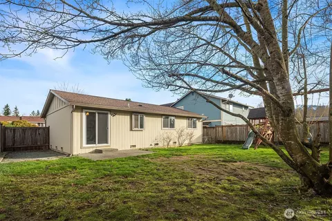 Exterior - 1019 Kessler Dr, Sultan, WA 98294 photo 6 of 8