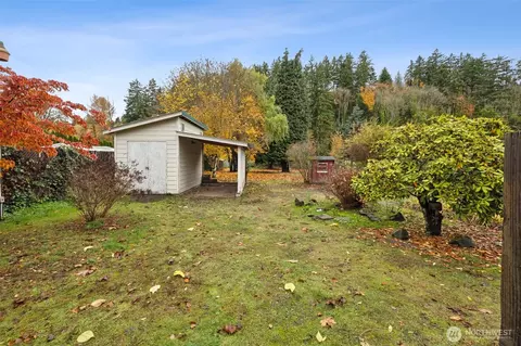 Exterior - 12903 Valley Ave E, Sumner, WA 98390 photo 9 of 11
