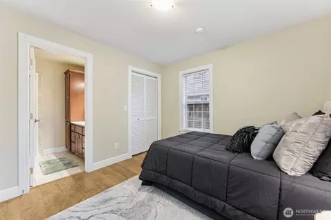 Bedroom - 12903 Valley Ave E, Sumner, WA 98390 photo 2 of 2