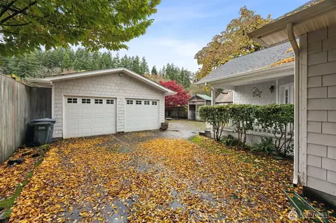 Exterior - 12903 Valley Ave E, Sumner, WA 98390 photo 7 of 11