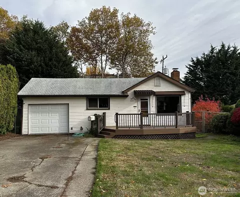 9022 36th Ave SW, Seattle, WA 98126
