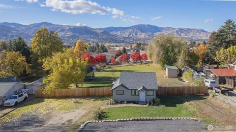 646 N Gale Pl, East Wenatchee, WA 98802