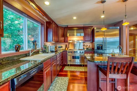 Kitchen - 599 Shore Dr, Eastsound, WA 98245 photo 1 of 4
