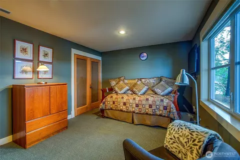 Bedroom - 599 Shore Dr, Eastsound, WA 98245 photo 3 of 3