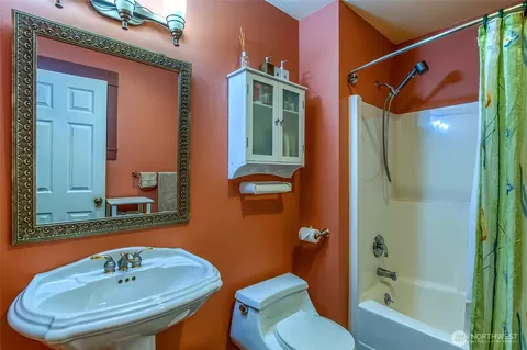 Bath - 599 Shore Dr, Eastsound, WA 98245 photo 1 of 2