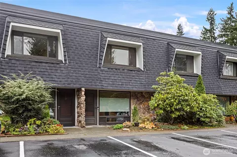 20714 76th Ave W #11, Edmonds, WA 98026