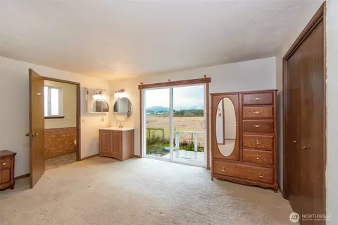 Bedroom - 62 Hogback Rd, Sequim, WA 98382 photo 4 of 5