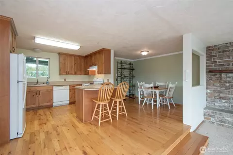 Kitchen - 62 Hogback Rd, Sequim, WA 98382 photo 1 of 4