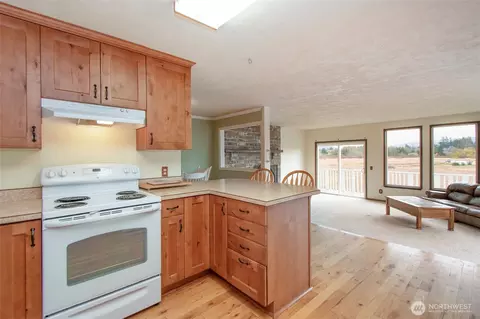 Kitchen - 62 Hogback Rd, Sequim, WA 98382 photo 2 of 4