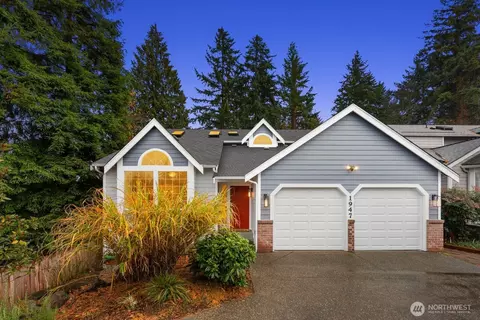 1947 NE 23rd St, Renton, WA 98056
