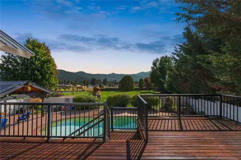 12345 Village View Dr, Leavenworth, WA 98826