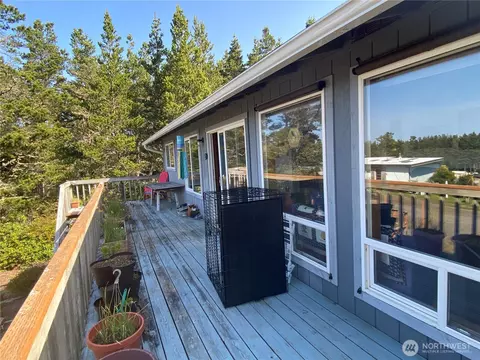 29008 K Ln, Ocean Park, WA 98640