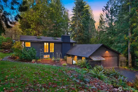 7307 108th St NW, Gig Harbor, WA 98332