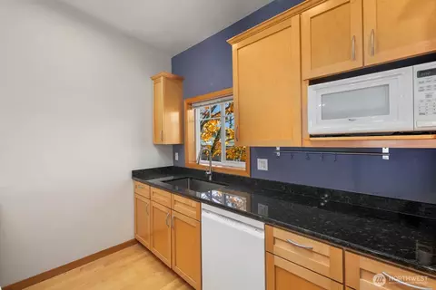 1808 E Union St #B, Seattle, WA 98122 photo 11