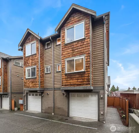 757 N 95th St #B, Seattle, WA 98103