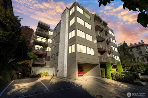 654 W Olympic Pl #101, Seattle, WA 98119