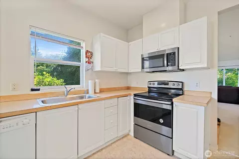Kitchen - 16234 119th Pl NE #16-1, Bothell, WA 98011 photo 1 of 1