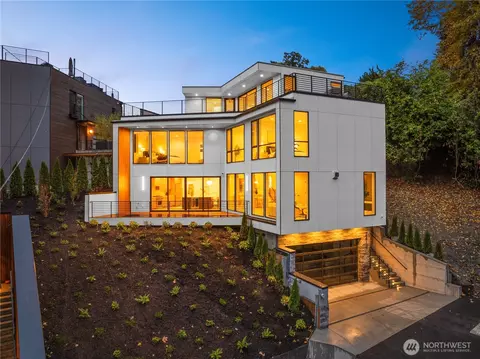 2410 Everett Ave E, Seattle, WA 98102