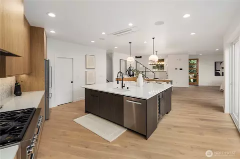 Kitchen - 2410 Everett Ave E, Seattle, WA 98102 photo 6 of 6