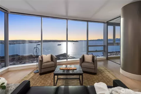 1521 2nd Ave #1903, Seattle, WA 98101