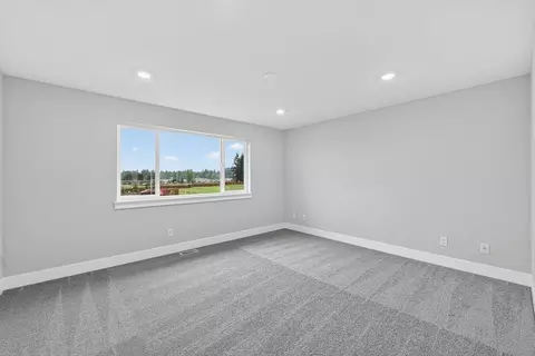 Bedroom - 769 Weaver Dr E, Enumclaw, WA 98022 photo 1 of 2