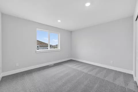Bedroom - 769 Weaver Dr E, Enumclaw, WA 98022 photo 2 of 2