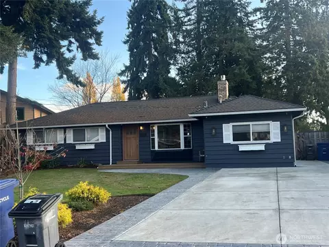 8811 NE 189th Pl, Bothell, WA 98011