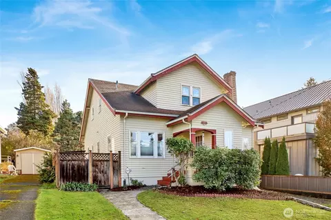 1211 14th St, Bellingham, WA 98225