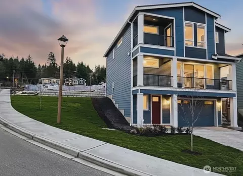 17530 NE Midnight Sun Loop, Poulsbo, WA 98370