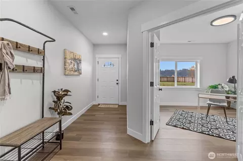 Entry Way - 907 Orting Kapowsin Hwy E, Orting, WA 98360 photo 1 of 1