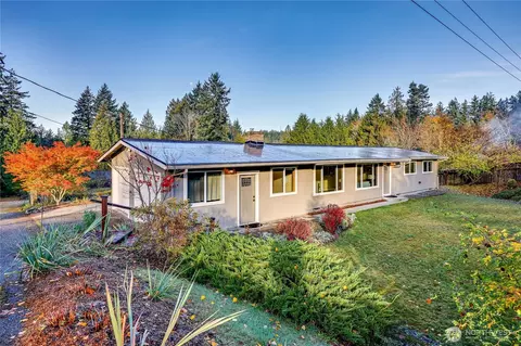 12161 S Keyport Rd NE, Poulsbo, WA 98370