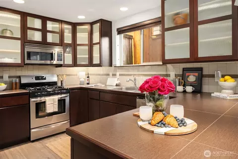 5935 Fauntleroy Way SW #A, Seattle, WA 98136