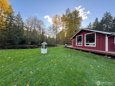Exterior - 8402 209th St E, Spanaway, WA 98387 photo 4 of 10
