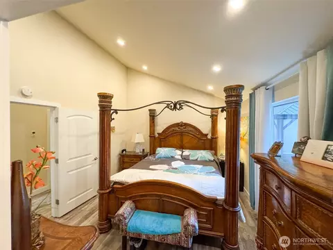 Bedroom - 8402 209th St E, Spanaway, WA 98387 photo 3 of 7