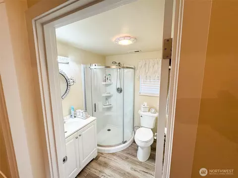 Bath - 8402 209th St E, Spanaway, WA 98387 photo 1 of 5
