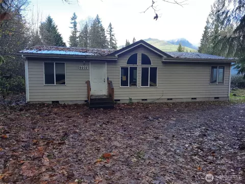 9202 Thunderbird Ln, Concrete, WA 98237