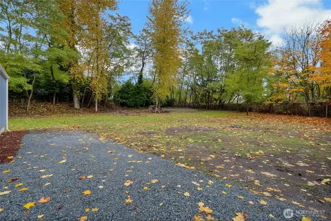 Exterior - 99 Sumner Ave, Sumner, WA 98390 photo 5 of 7