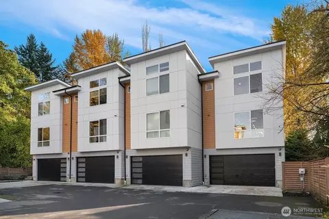 7721 NE 175th St #104, Kenmore, WA 98028