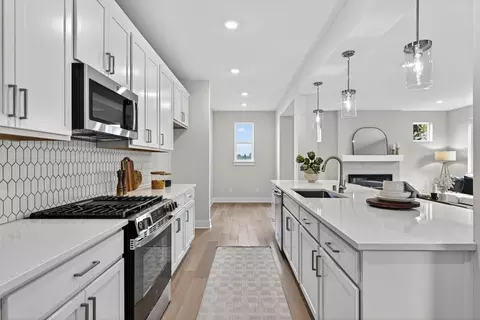 Kitchen - 657 Barquist Ln N, Enumclaw, WA 98022 photo 1 of 1